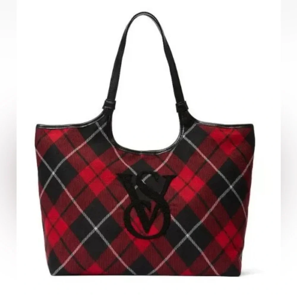 NEW Victoria Secret Red Black Tartan Plaid Tote Bag & Blanket Soft Warm Cozy